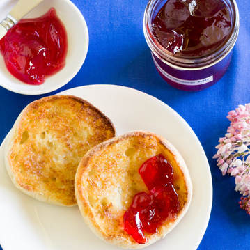 Manzanita blossom jelly with English muffin.