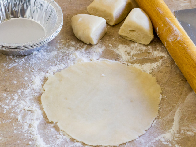 Dough rolled into 6½ inch circle.