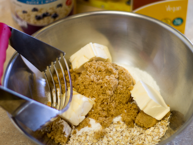 combine Gluten Free Bisquick®, Gluten Free Quaker Oats, brown sugar, vegan butter substitute.