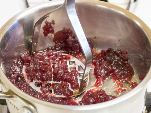 Mashed jellied cranberry sauce.