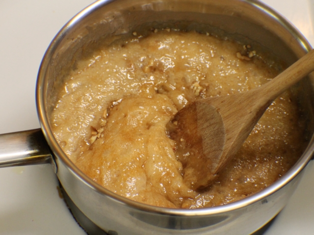 Almonds stirred into butter mixture