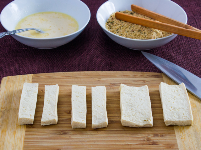 Milk, Bread crumbs, sliced tofu.